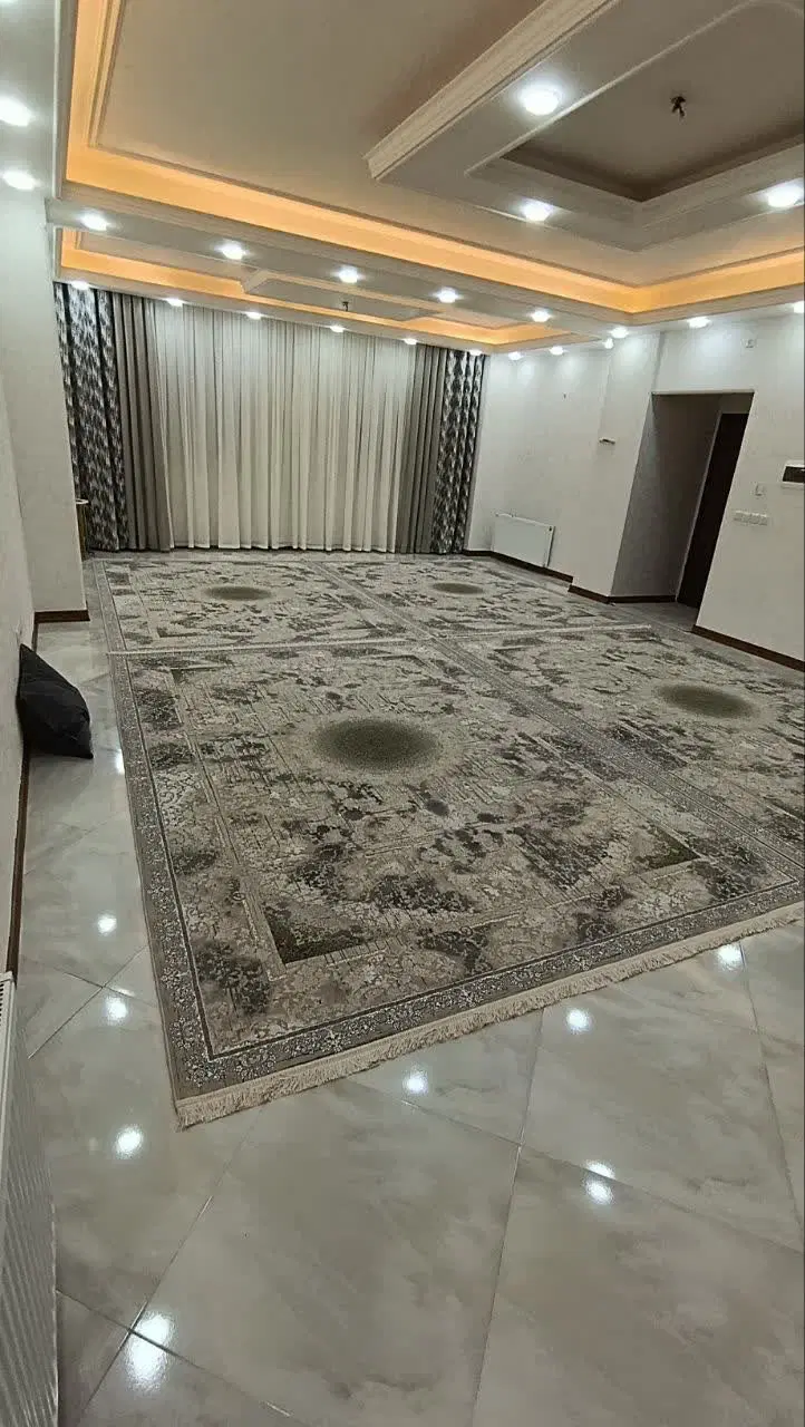 آپارتمان سه خواب سه طبقه دو واحدی شیک