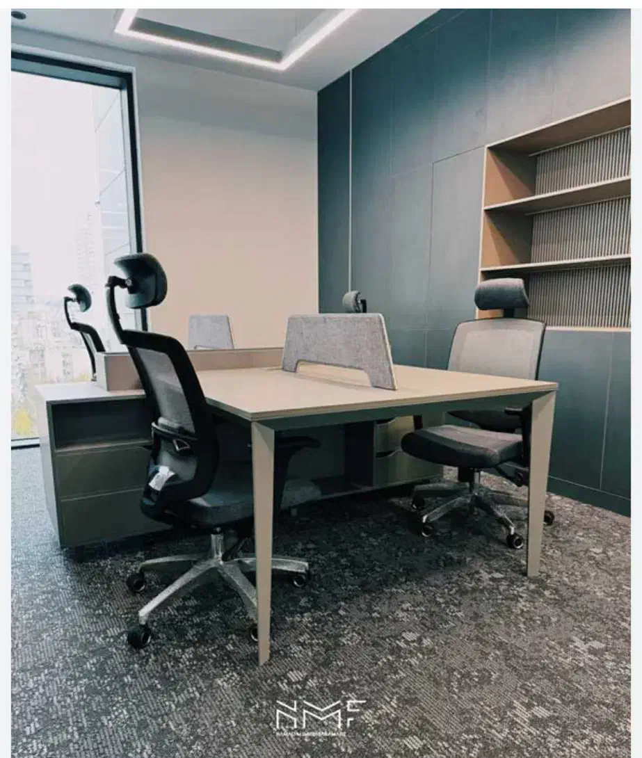 دفتر کار بر خیابان شریعتی