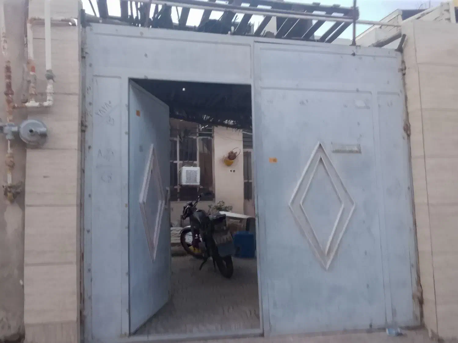 خانه پنج قصبی سند تک برگ