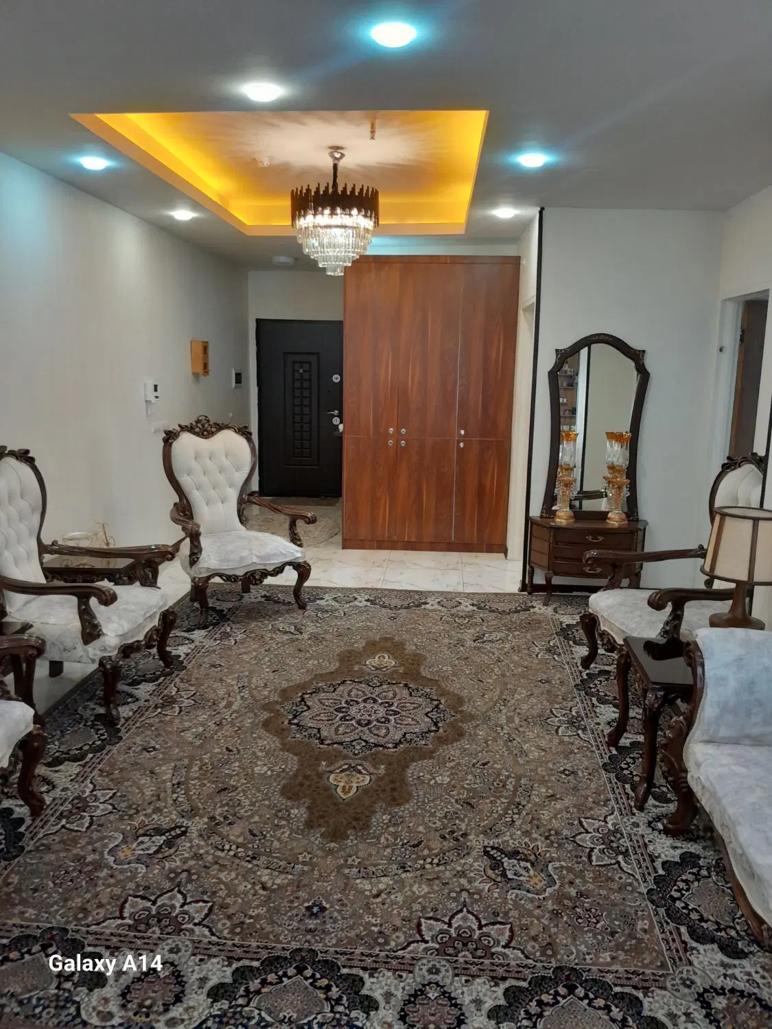 آپارتمان ۹۷ متری سند تک برگ