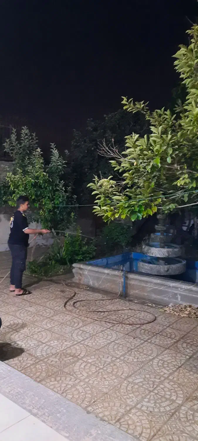 منزل ویلایی +یک باب مغازه