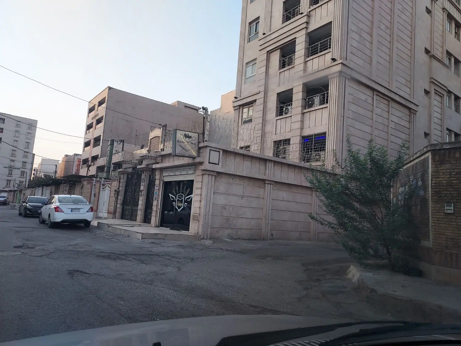 مغازه تجاری ۵ سبحان باهنر