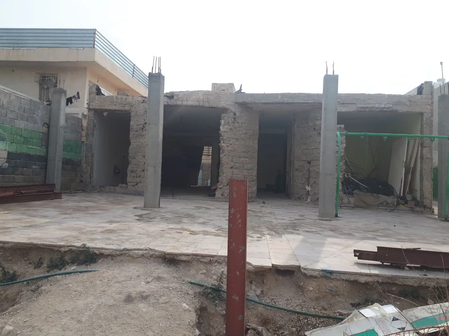 فروش ویلایی ۸۳۰ متری در حال باز سازی پریشانی