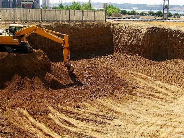 زمین سر باغ