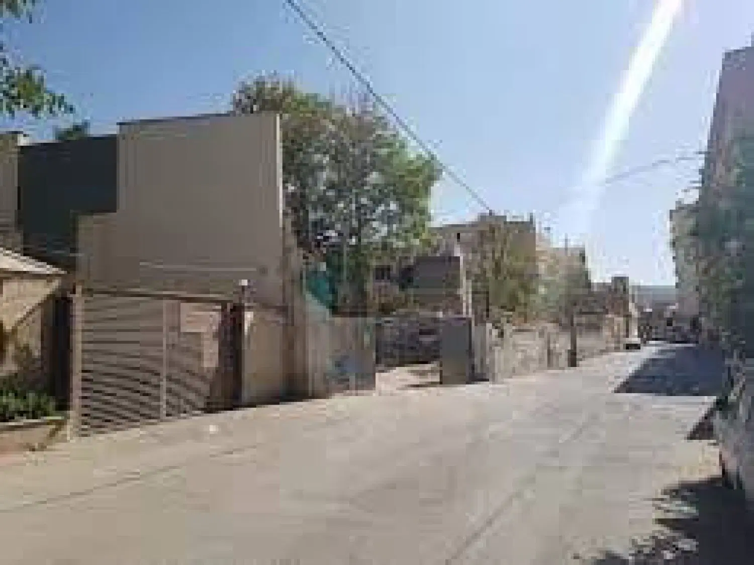 زمین بهشتی با نقشه و پروانه و تراکم مازاد
