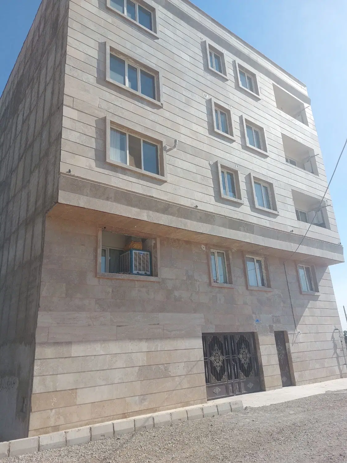 اجاره واحد ۱۳۰ متری پاکدشت