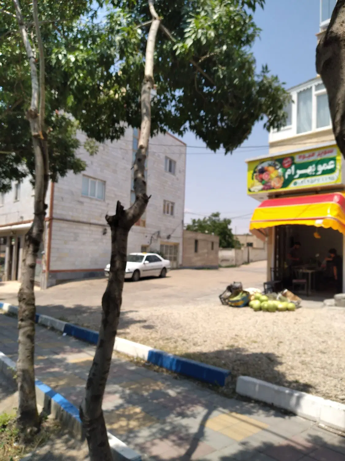 آپارتمان ۷۰متر ، طبقه اول  ،  خانلی