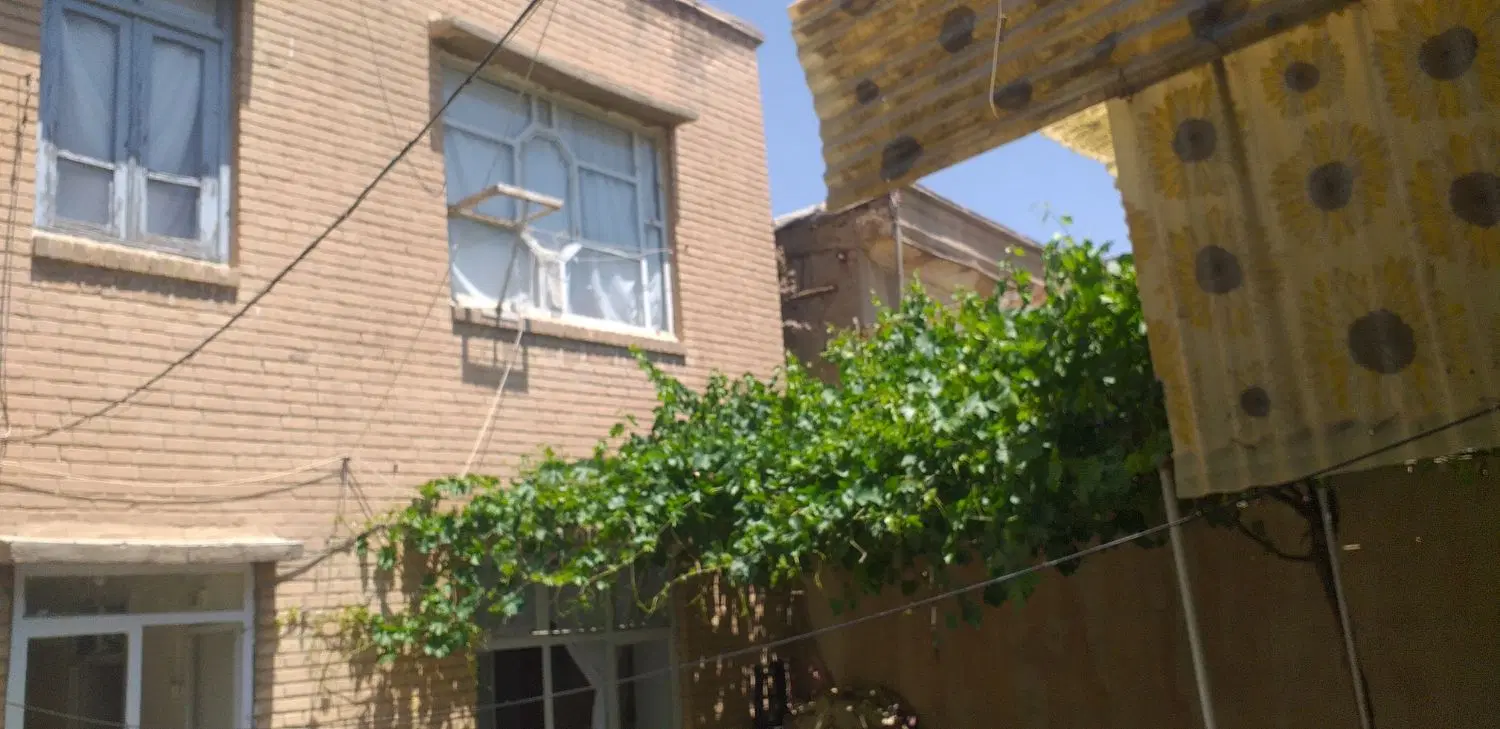 خانه مسکونی جادار