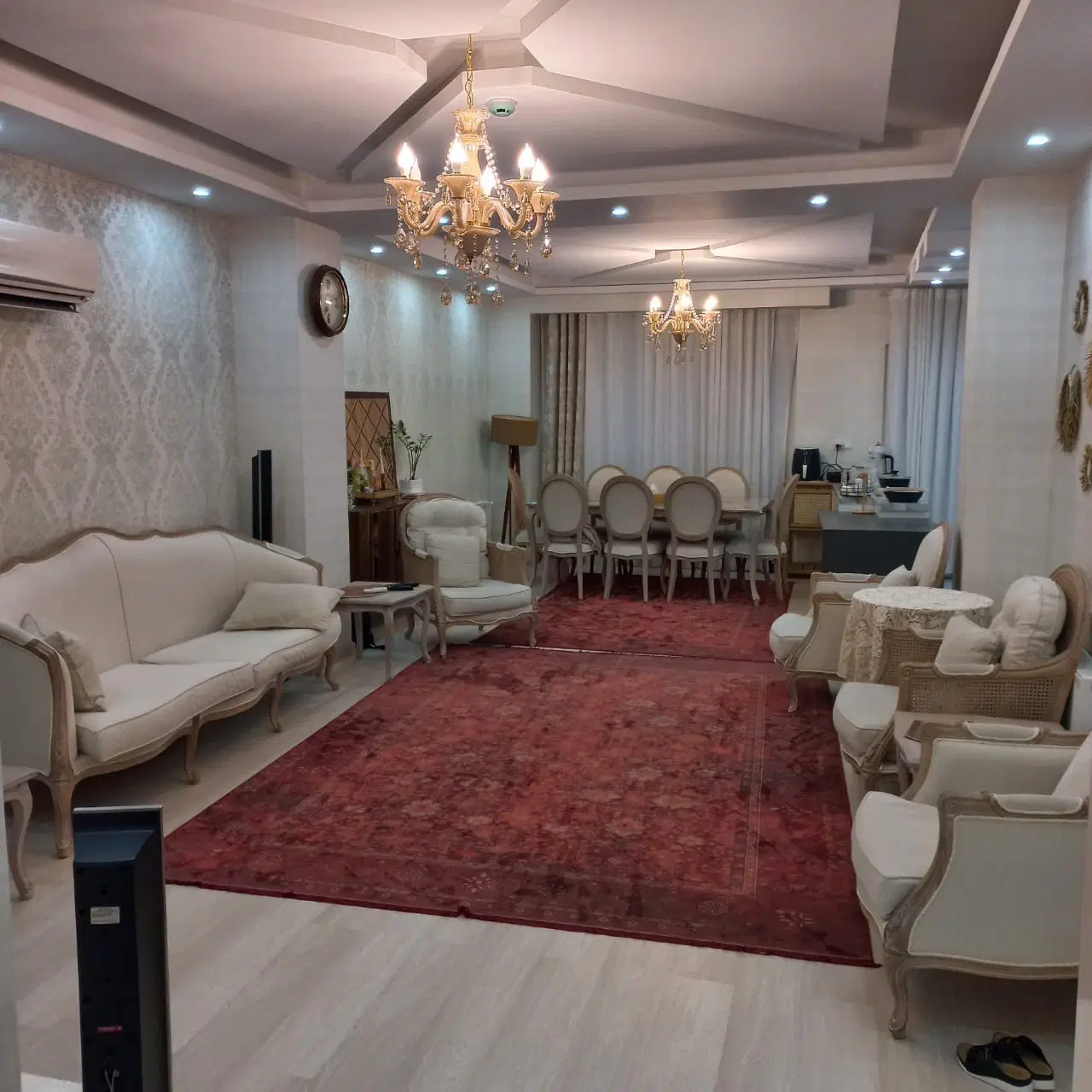 معلم میدان مادر دو خوابه ۱۰۷ متری