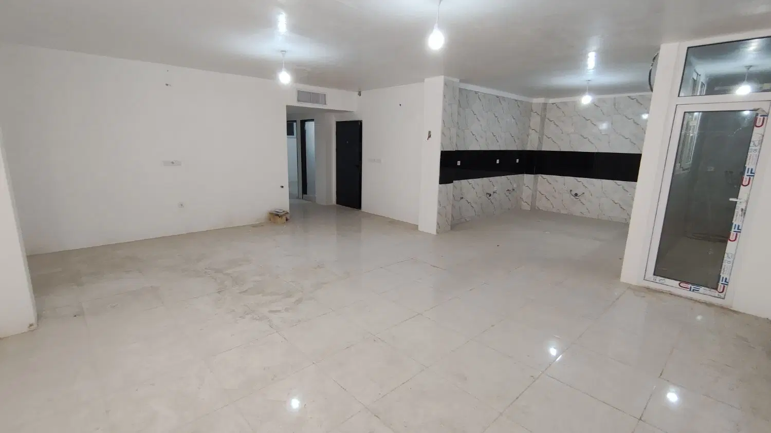 آپارتمان سه خوابه شرکتی