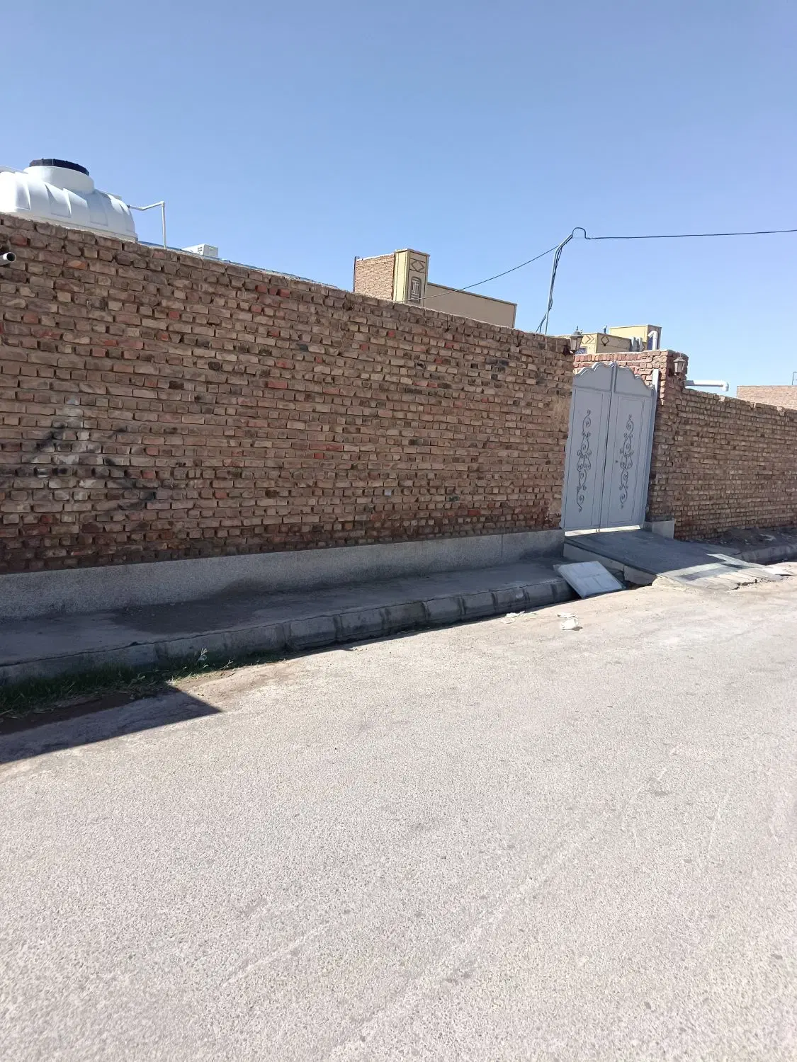 زمین لوطین خیابان فردوسی انقلاب باغ پسته سرباز