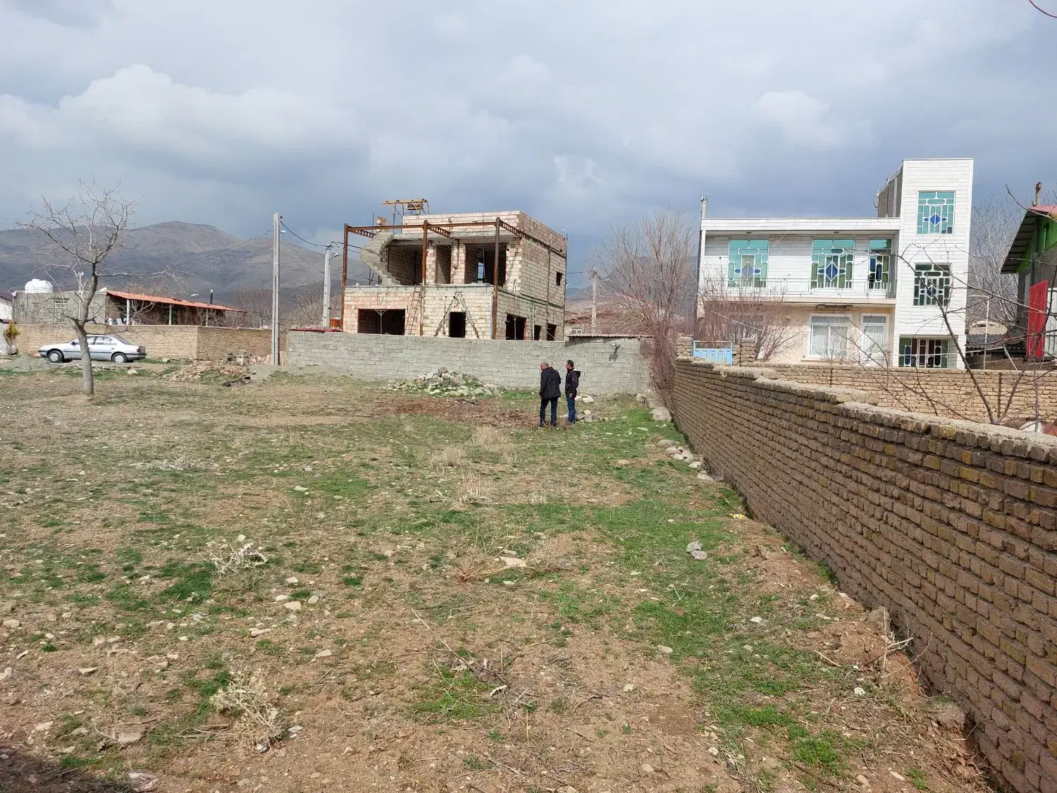 ۵۰۰ متر زمین در جاده طالقان روستای زیاران جیرباغان