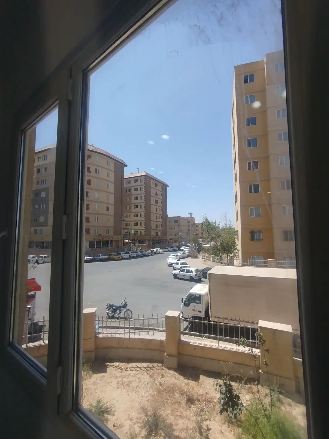 ۱۰۵متری شهرک ابریشم نیارش ۲
