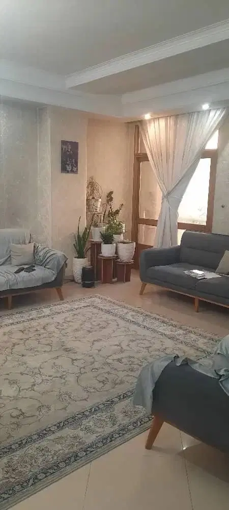 85متر2خواب نارمک میدان 100 با حیاط خلوت