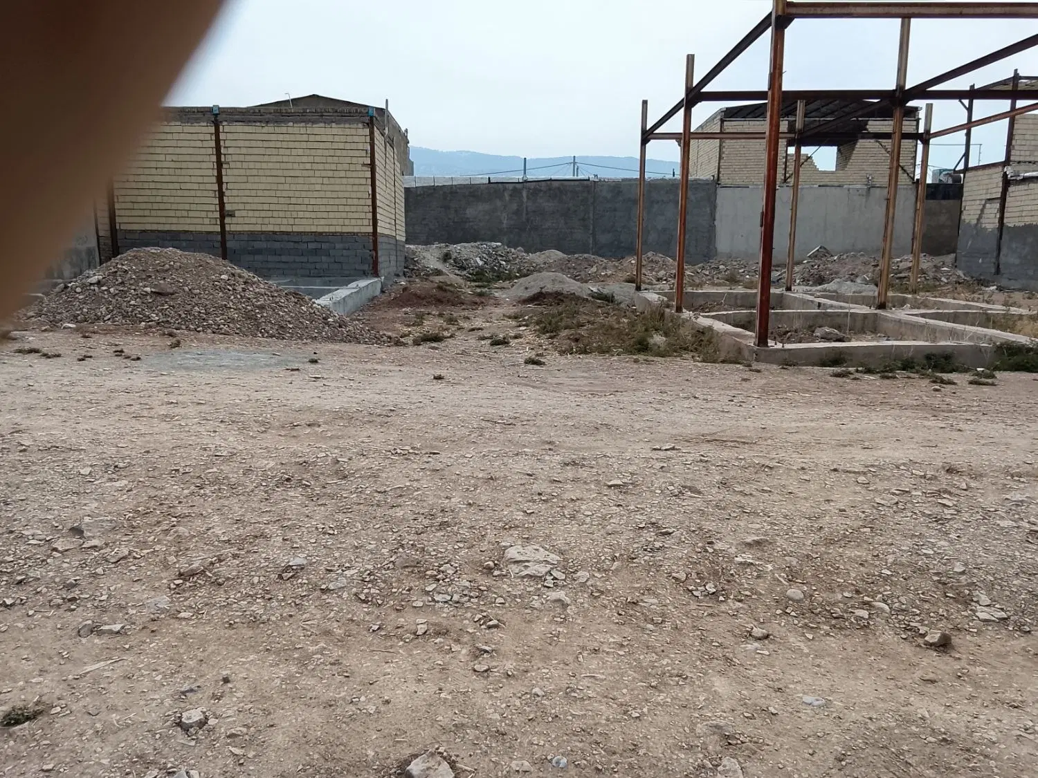 زمین مسکونی