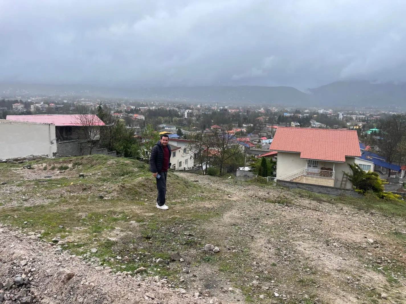 زمین ۲۰۰متری لاهو