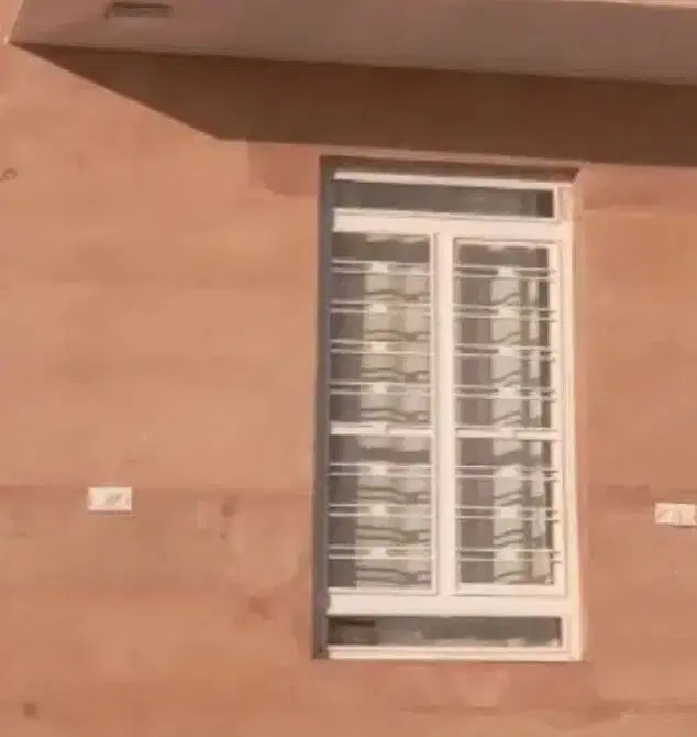 منزل مسکونی ویلایی درب از حیاط