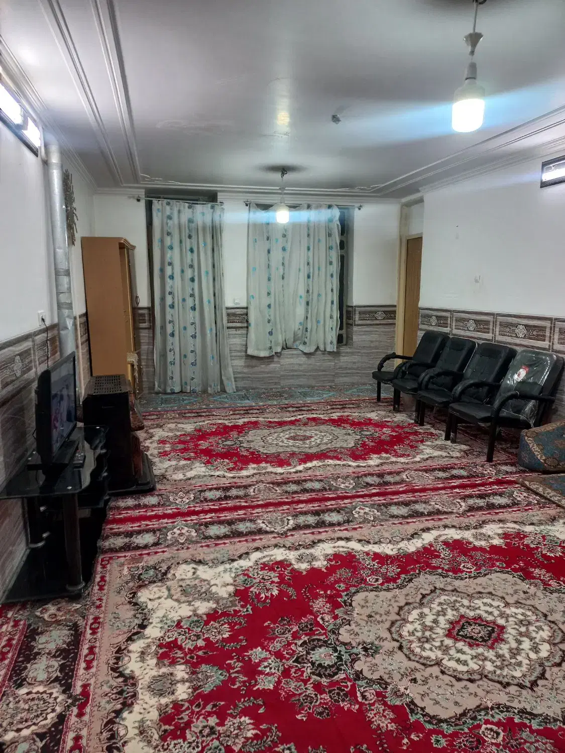 سوییت همکف ۲خوابه مرکزشهر