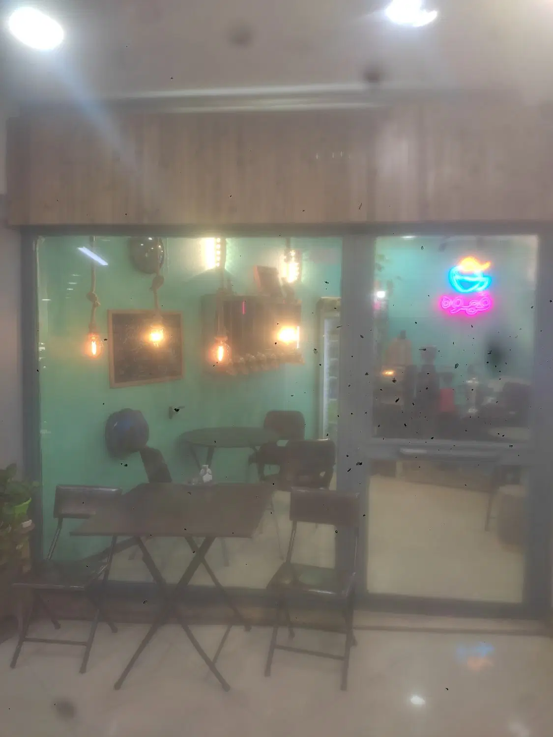 تجاری را ه رو اصلی ۱۵ متری