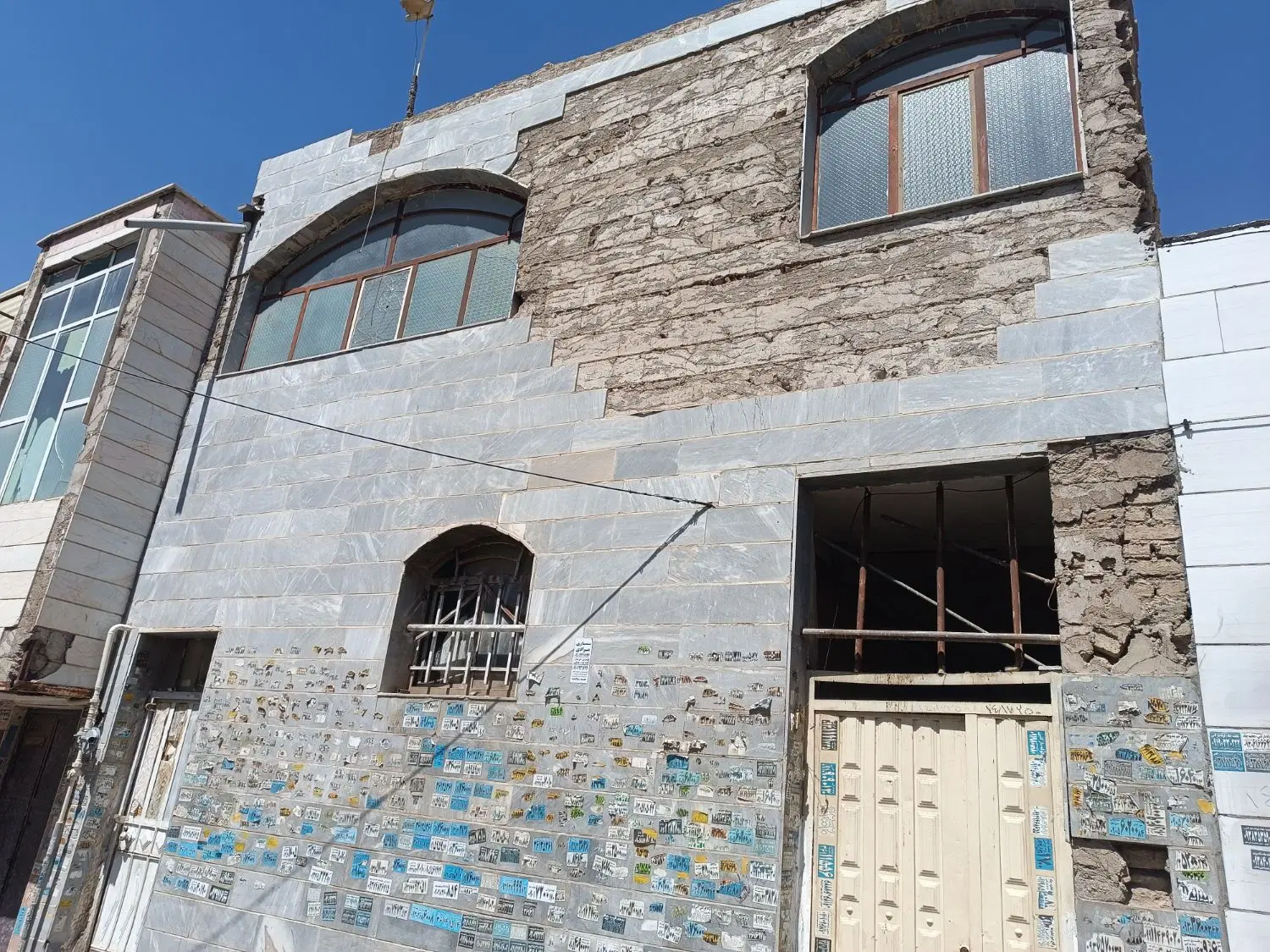 خونه45متری دو طبقه باید بازسازی بشه