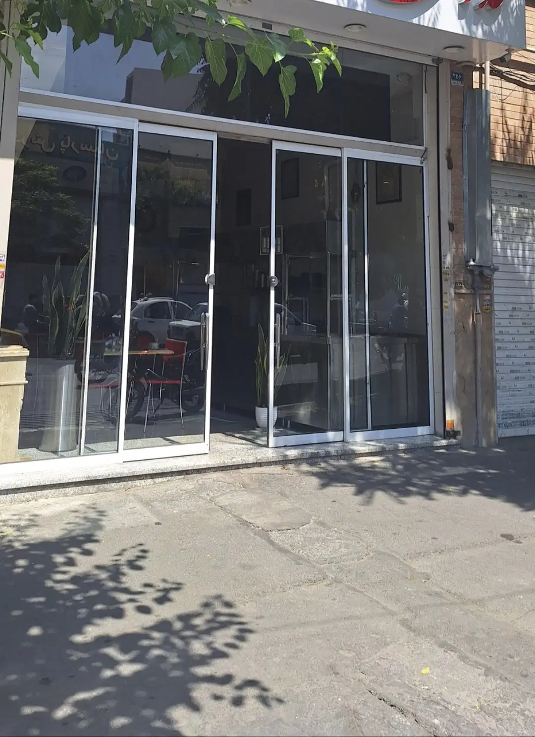 اجاره مغازه نزدیک میدان قیام ( موقعیت عالی)