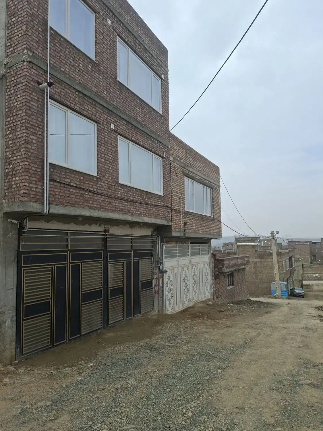 فروش ساختمان۳واحد۲خواب لوکس