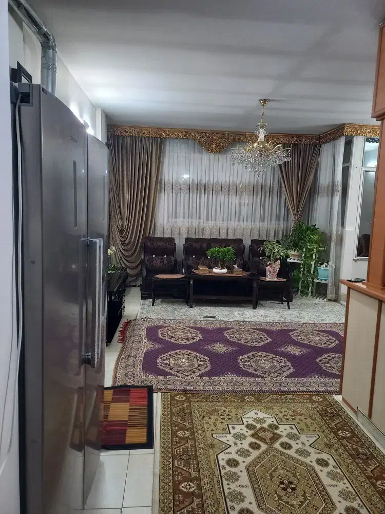 اپارتمان ۷۰متری طبقه سوم