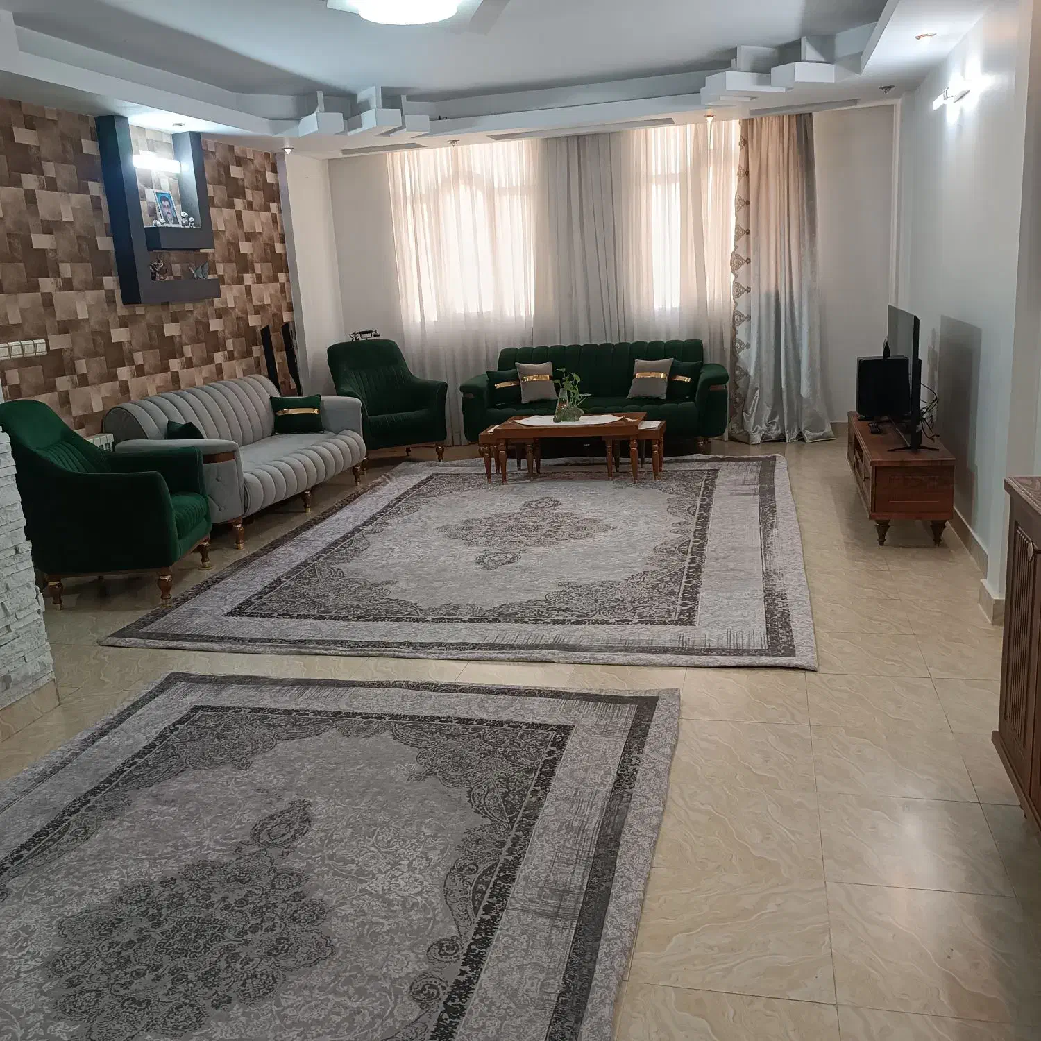 آپارتمان ۹۰ متری تک واحدی
