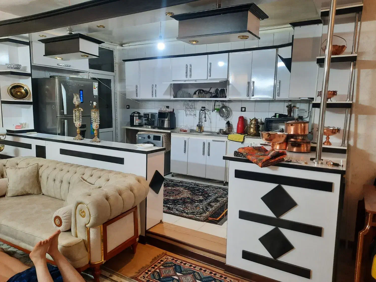 آپارتمان ۱۲۵ متری مجتمع کاج فاز ۲