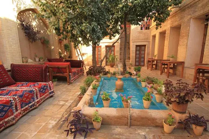 ملک در شهرک طالقانی