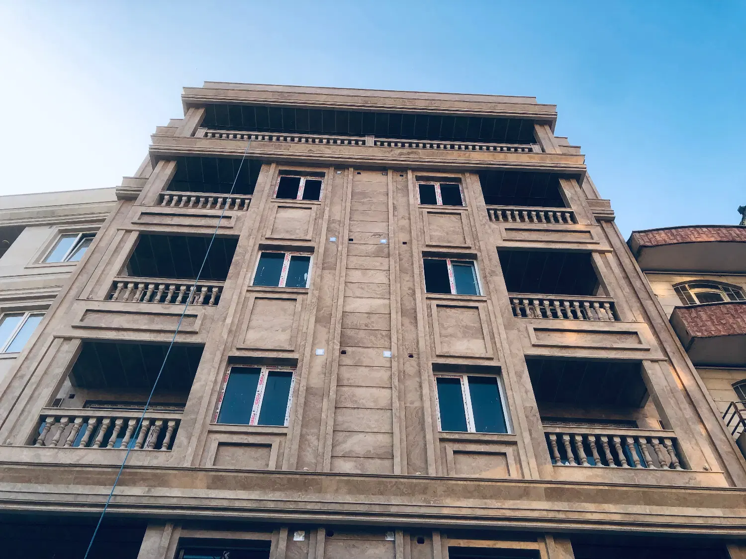 تمام رهن ۱۱۷ مترمربع ۲ خوابه
