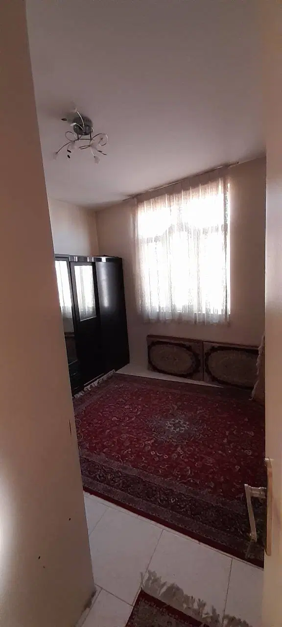 خیابان خراسان ۶۳متر ،ط۴ دوبر ویو و نورگیر عالی