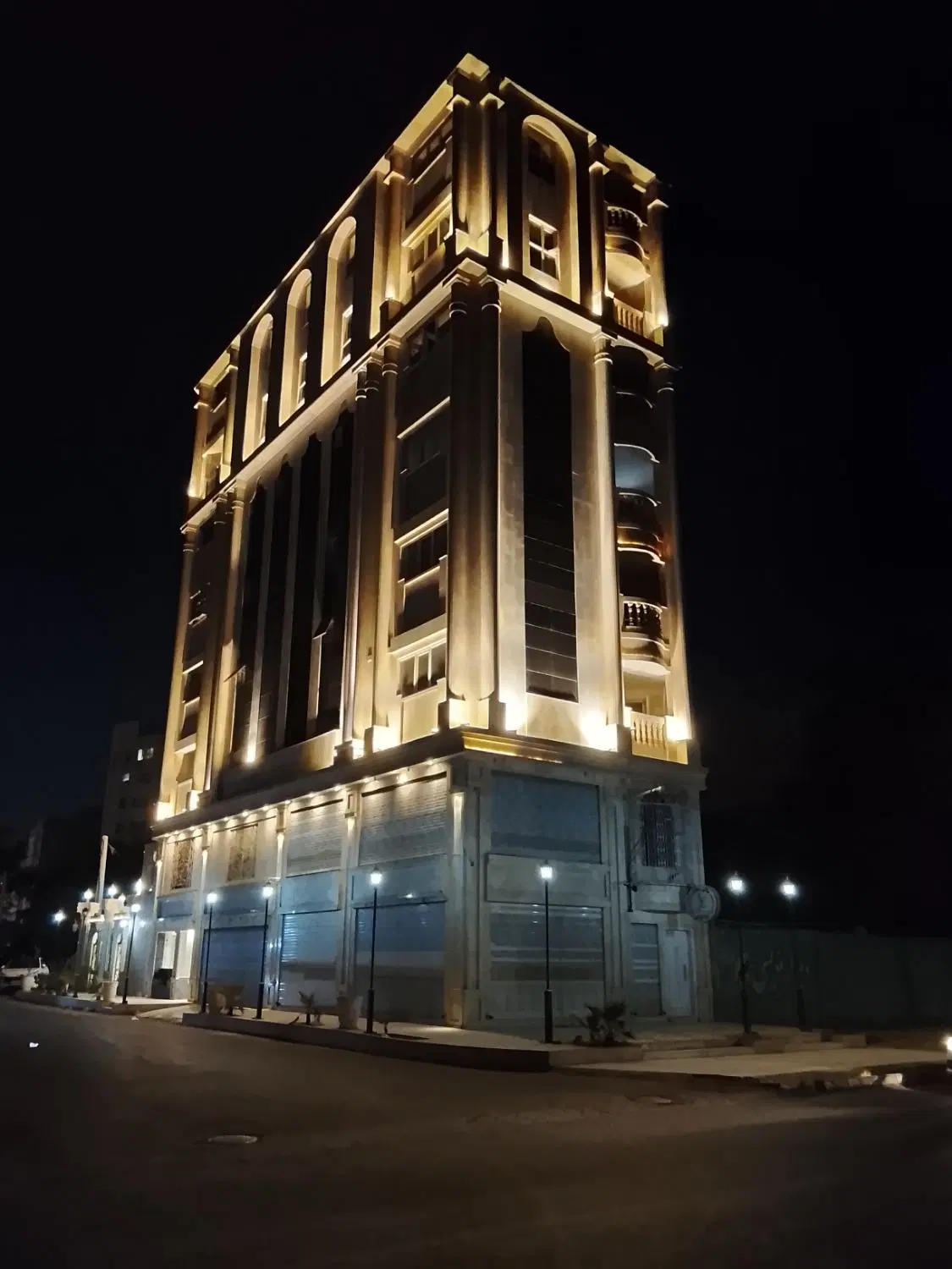 مغازه 40 متری در اصلی