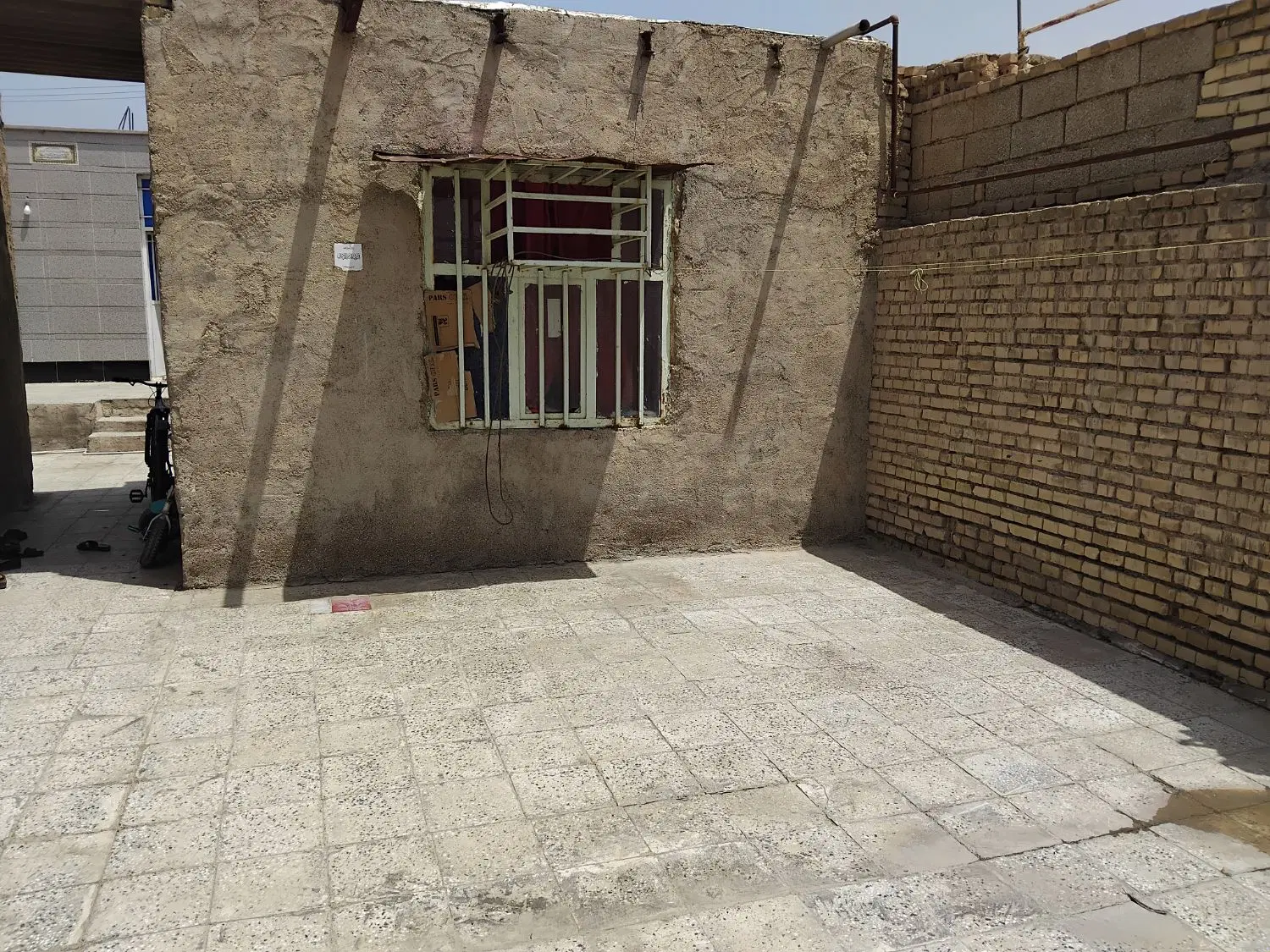 فروش خانه بزرگ ۳۰۰متری