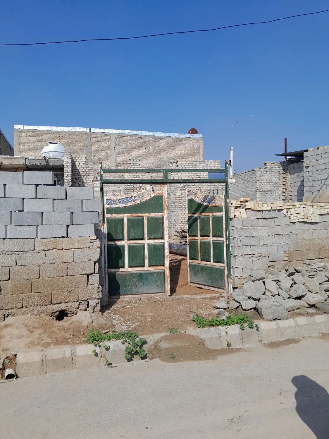 خانه نیمه کاره