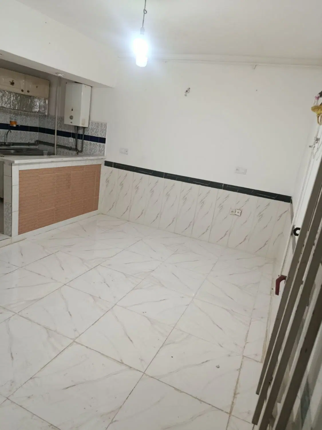 خونه شریف آباد