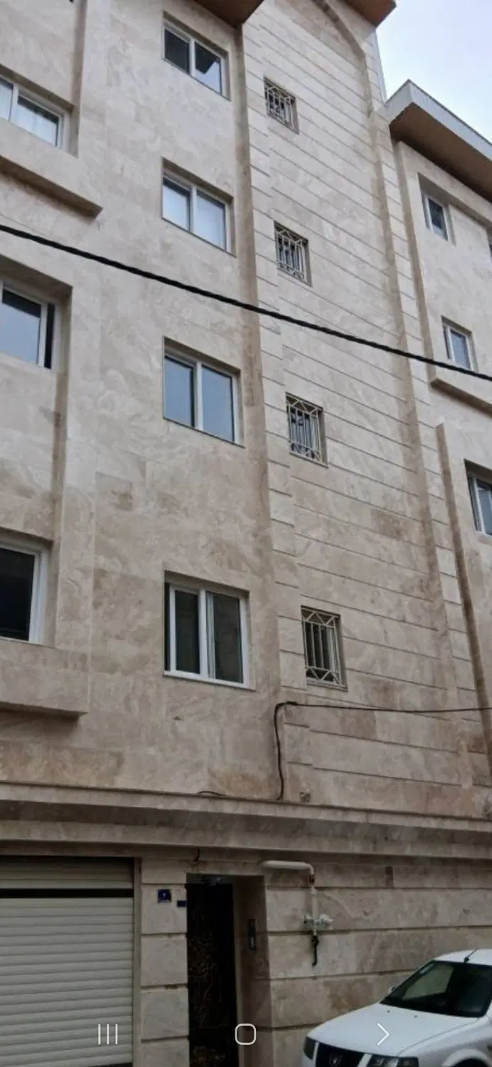 فروش اپارتمان  ۴ طبقه ۸ واحدی طبقه ۱و۳