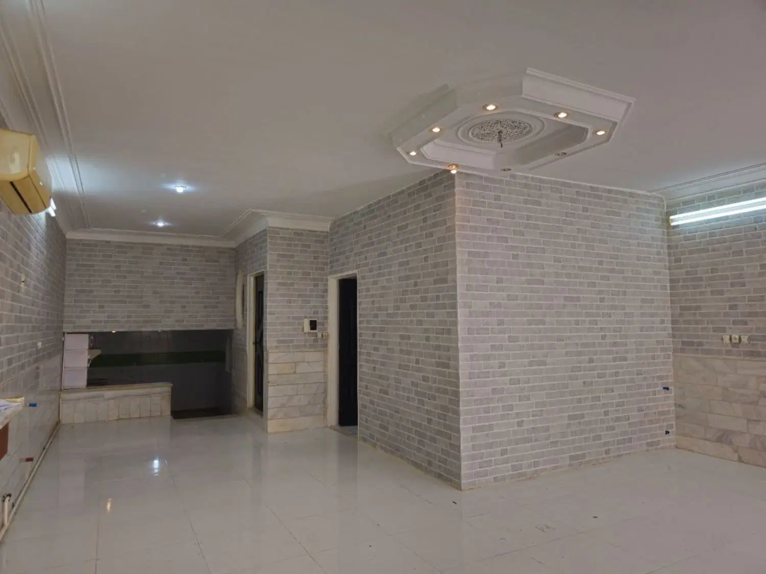 اجاره یک واحد مسکونی زیرزمین کاملا مستقل