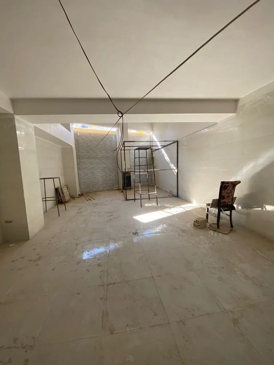 مغازه ۱۲۰ متری نوساز هشتگرد قدیم
