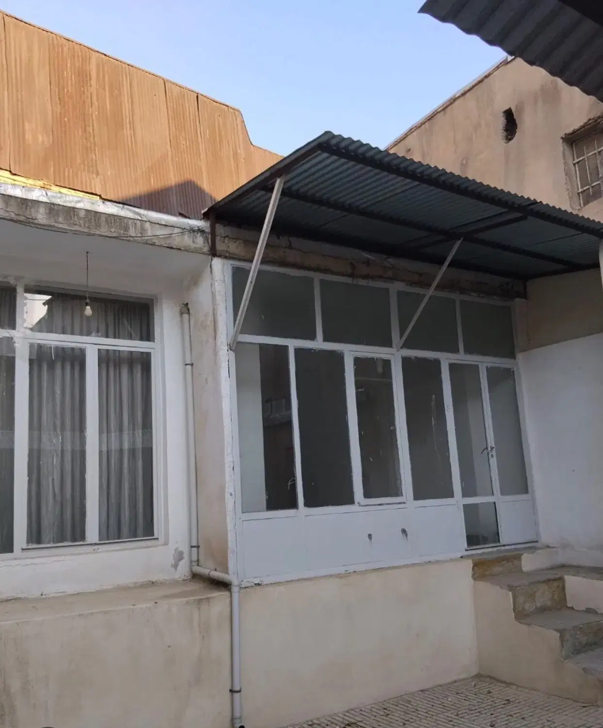 ۱۱۰ متر ویلایی بالاجوب فاصله تا دربند ۵ دقیقه