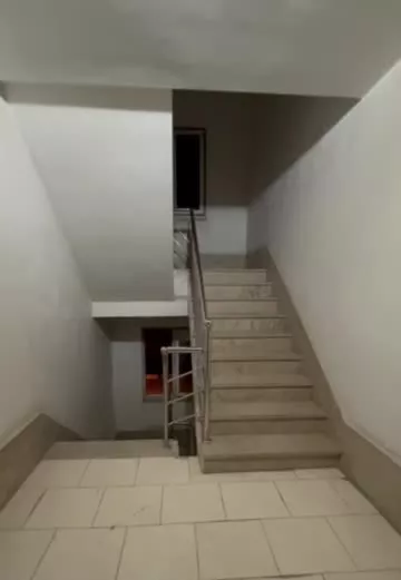 واحد ۸۰ متری آبشناسان مهر ۲۲ طبقه دوم واحد ۶