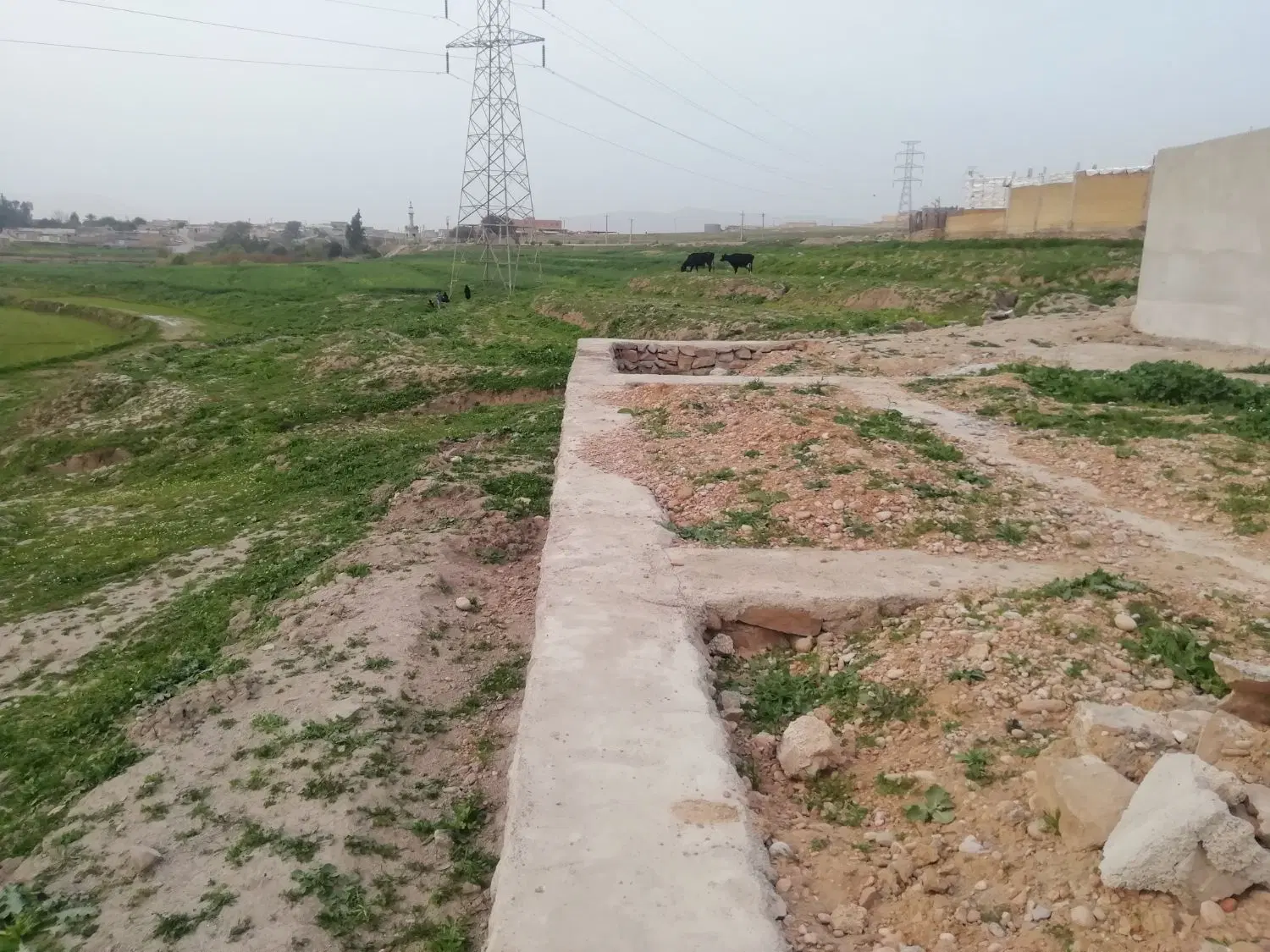 175 متری خیابان سادات رستم آباد باغملک متری 6