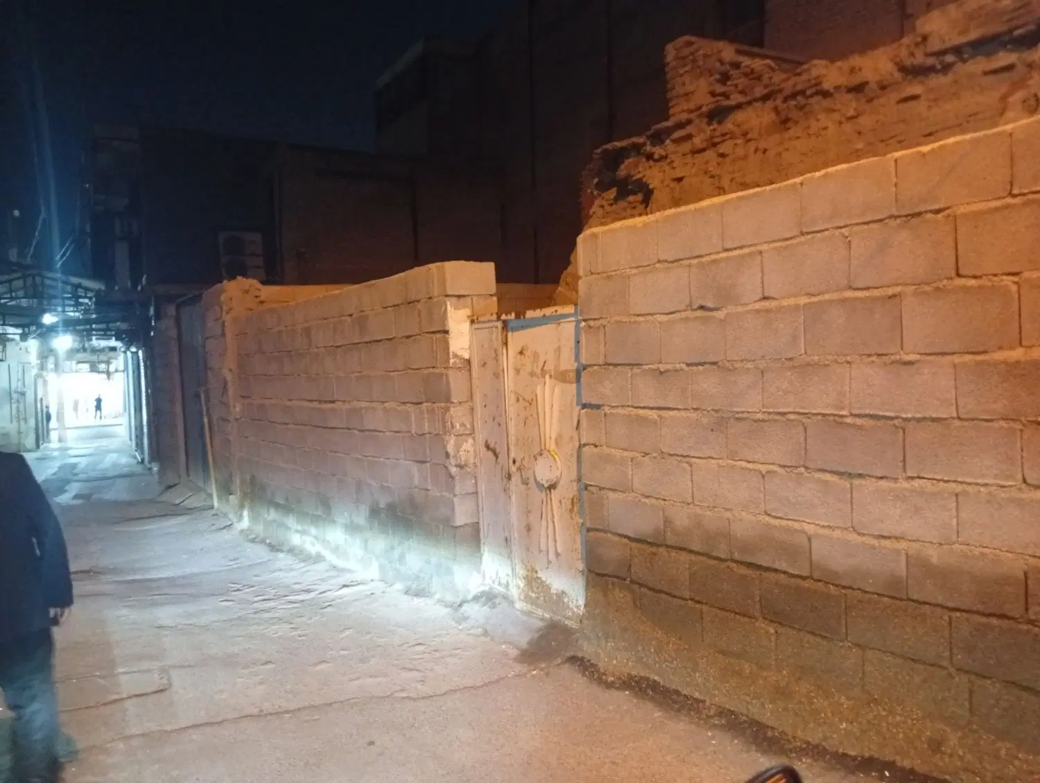 زمین نگار با پروانه 6طبقه
