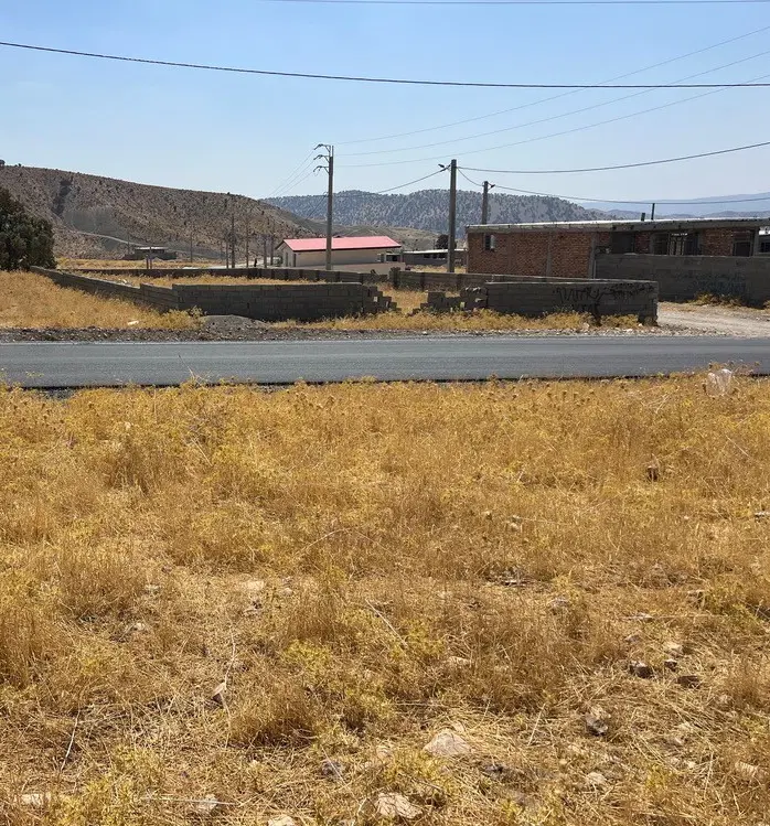 زمین چشمه بید