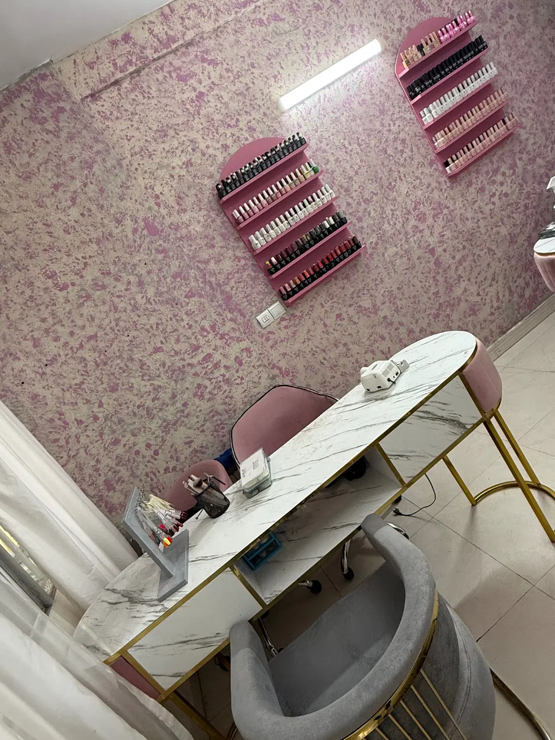 اجاره میز ناخن و صندلی میکاپ و صندلی کوپ