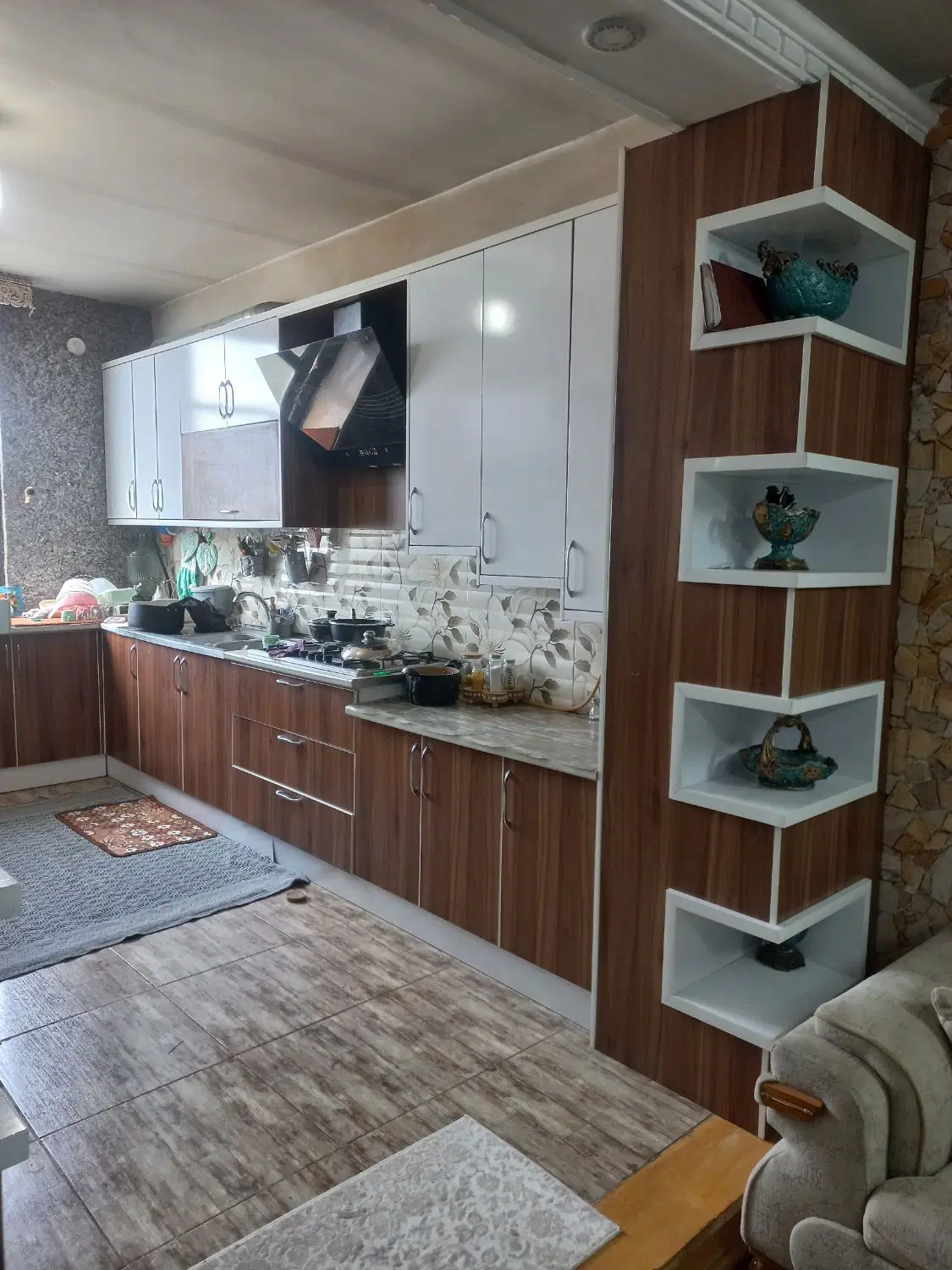 خانه دو طبقه ۶۵ متری ۷سال ساخت