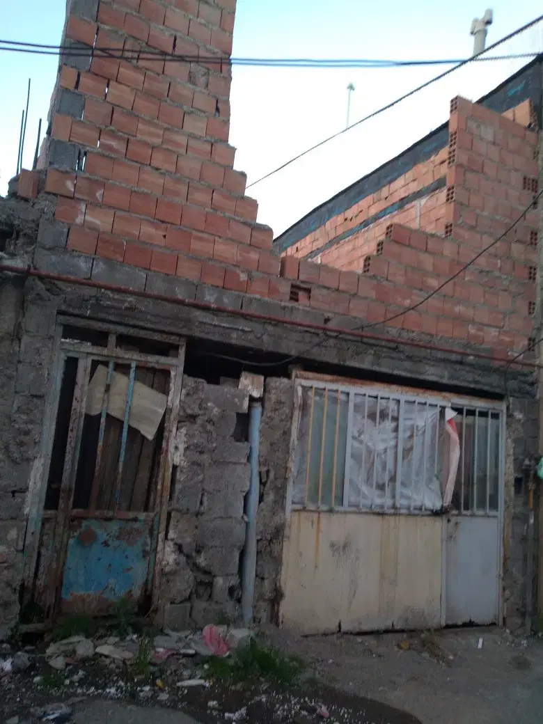 آسایش زمین140متری