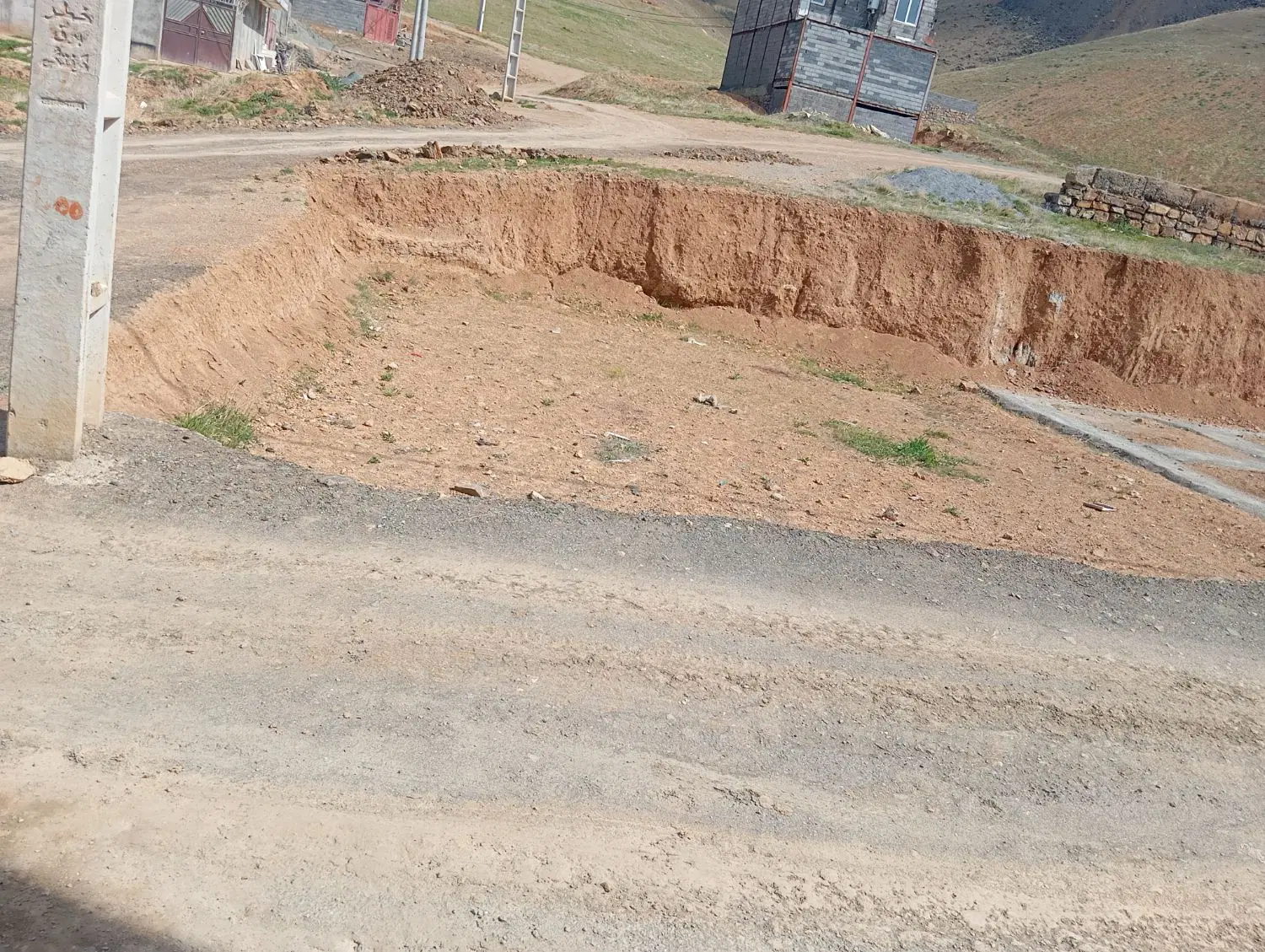 زمین حسن اباد کوچه چاه