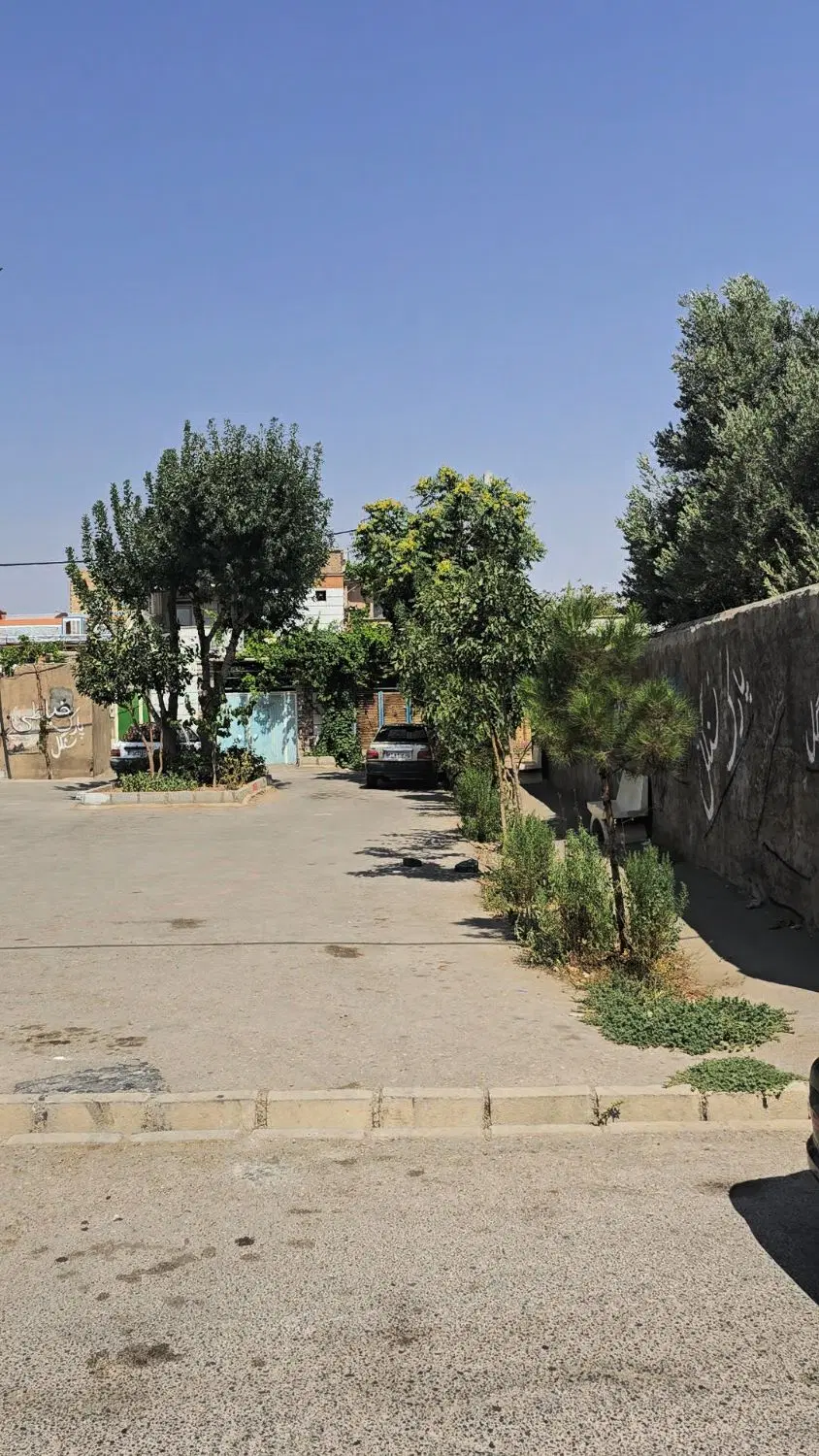 زمین مسکونی