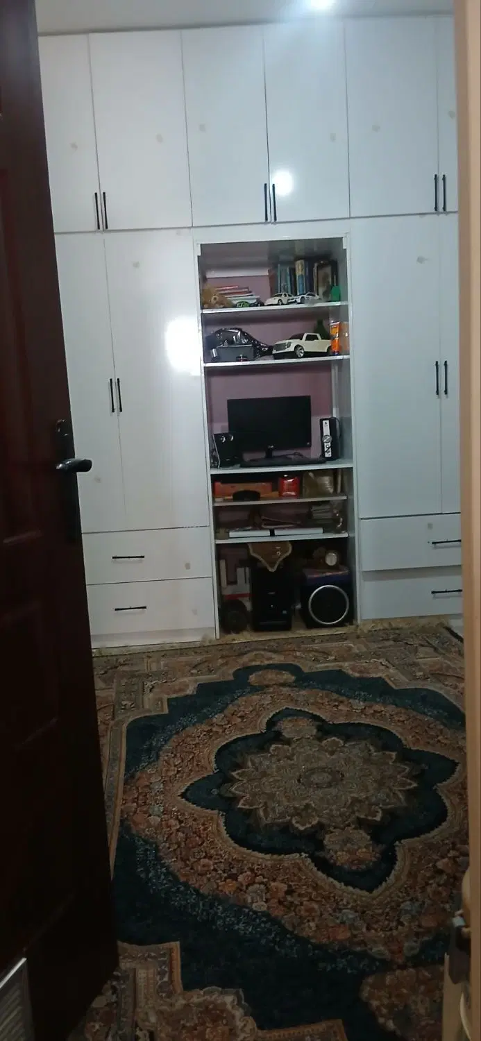 اپارتمان 100متری طبقه سوم پنجتن 34